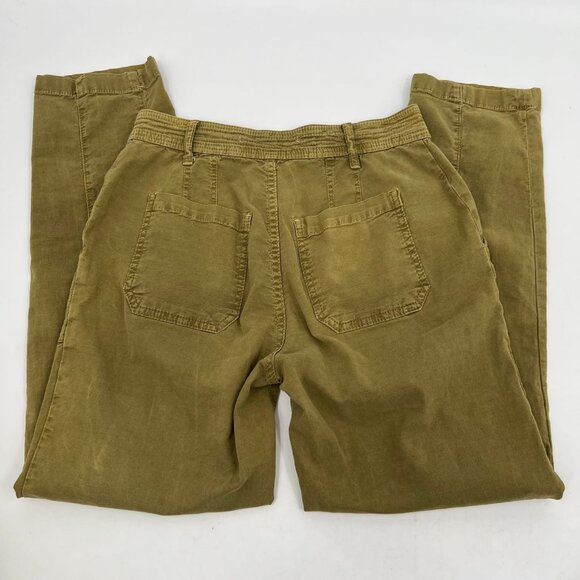 Anthropologie Green Classic Cargo Pants | Made in Turkey - Picture 4 of 9
